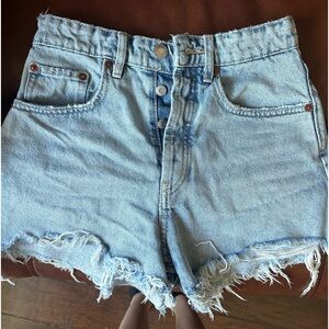 Light wash zara jean shorts